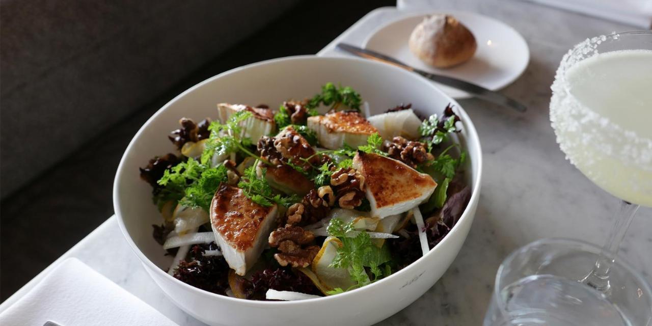 Hotel Diplomat Stockholm Exterior foto A salad with haloumi cheese