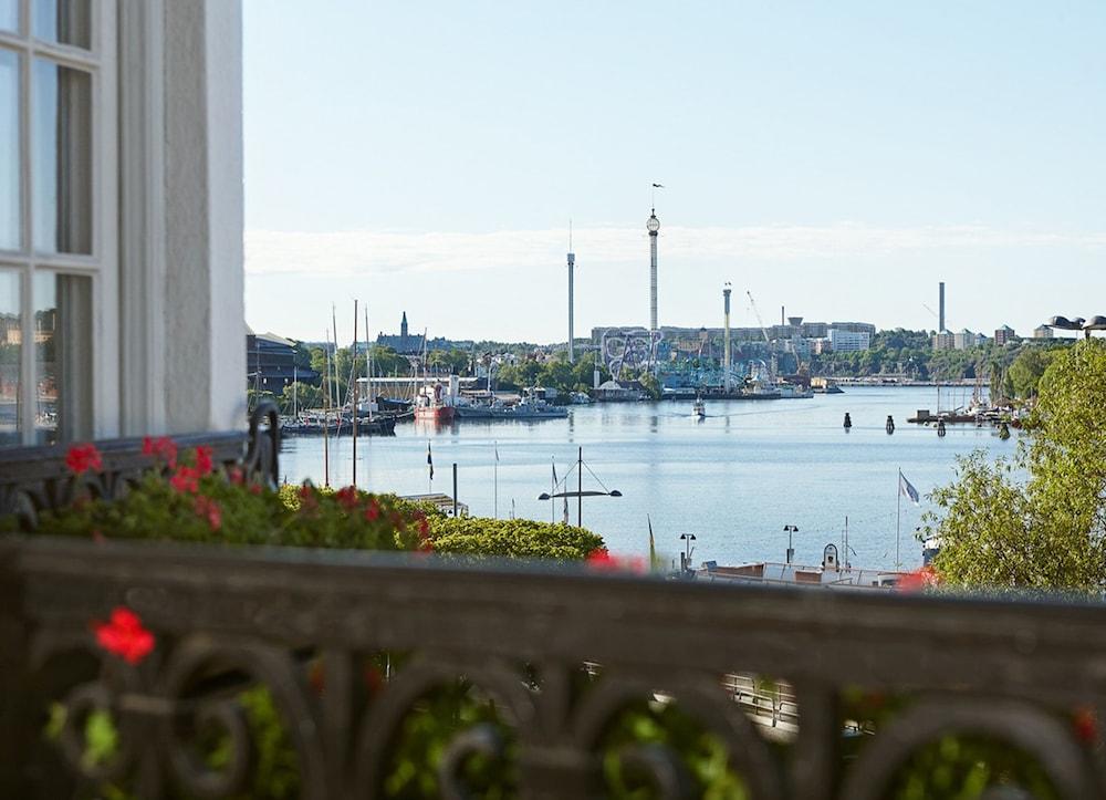 Hotel Diplomat Stockholm Exterior foto View of the harbour